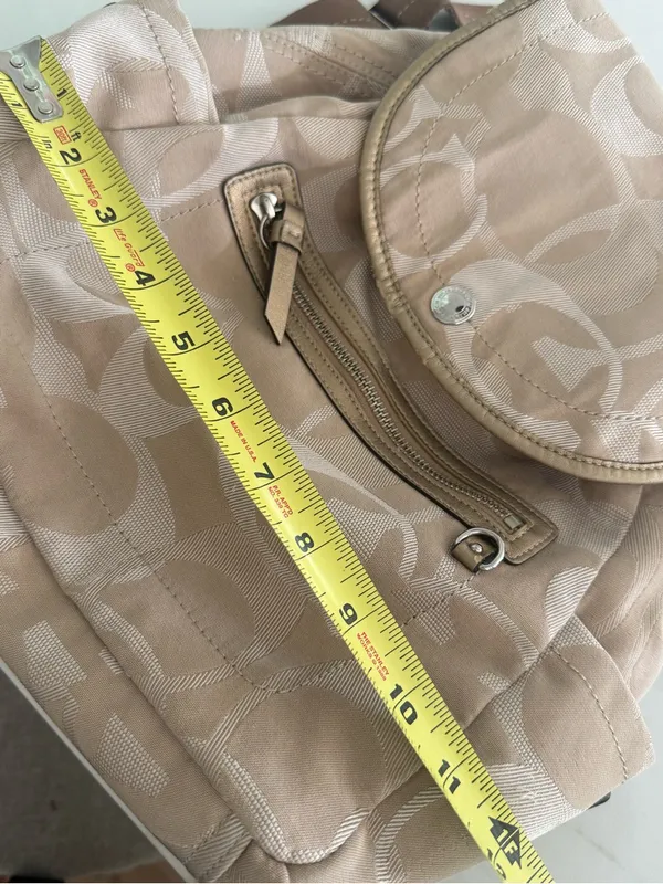 Coach Vintage Kyra Daisy Signature Backpack - Image 11