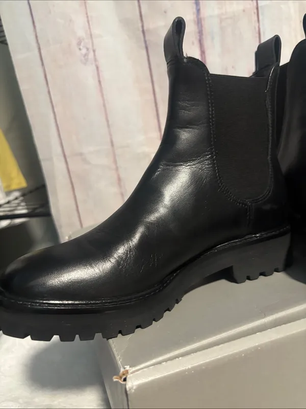 NIB Everlane The Lug Chelsea Boot - Image 11