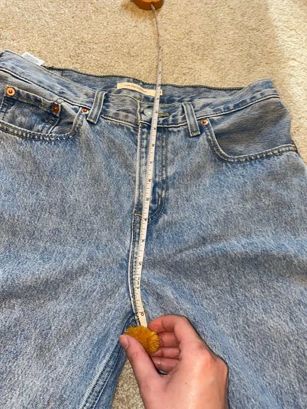 Levi's Low Rise Bermuda Shorts - Image 5
