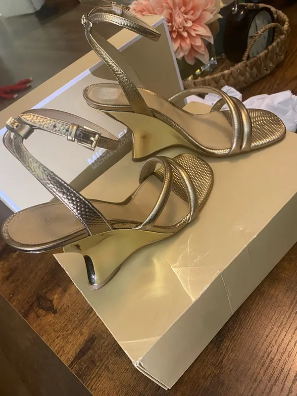 Michael Kors Nadina Wedge Leather Womens Shoes Size 6 - Image 4