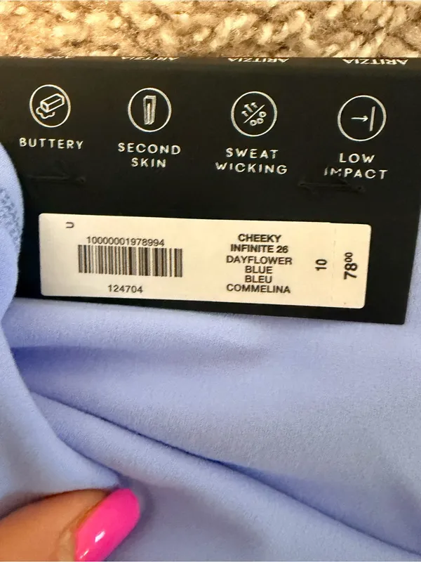 NWT Aritzia Golden BUTTER Cheeky Hi-Rise 26" Legging day flower blue size 10 - Image 11