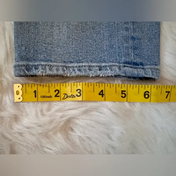 Gap (6S) High Rise Straight Leg Denim with minimal distressing - Image 9