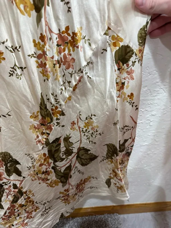 Reformation 100% Silk Floral Tie-Strap Maxi Dress - Size Large - Image 6