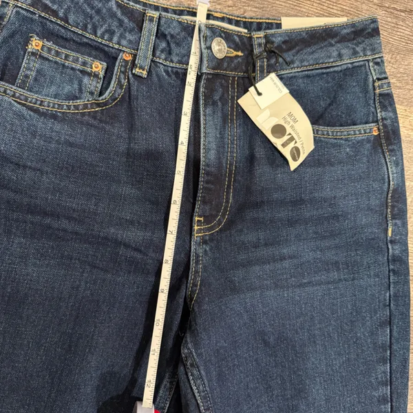 Topshop High Waisted Petite Mom Jeans - Image 3
