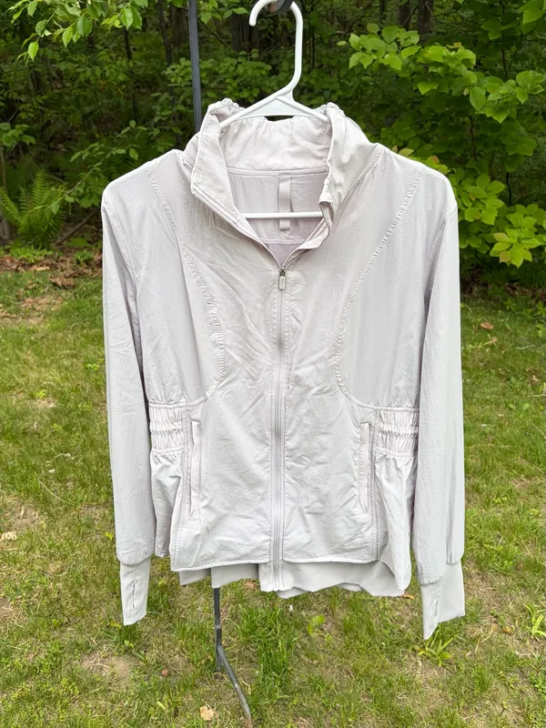 Lululemon Sights Seen Jacket Size 10 - Image 3
