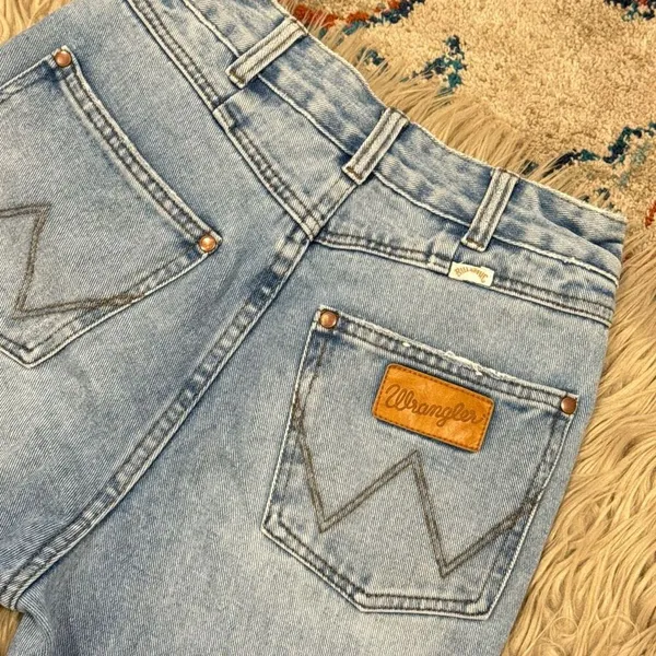 Wrangler x Billabong patched high rise super flare jeans size 24 - Image 7