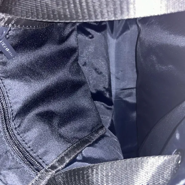 NWT Beyond Yoga Covertible Gym Bag - Image 8