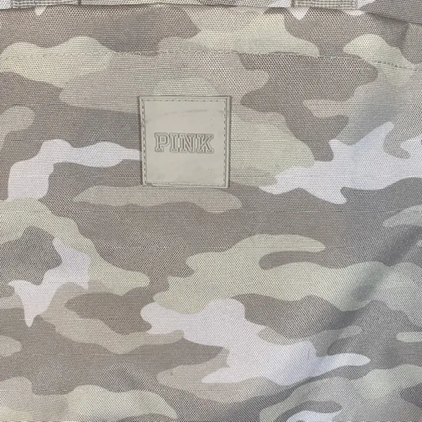 VS Pink Gray Camouflage Convertible Tote School Gym Backpack Women - Image 4