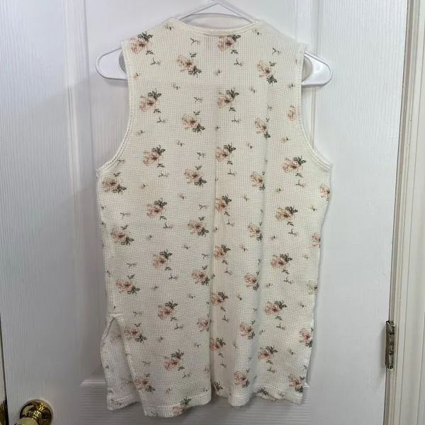 Vintage Victoria's Secret gold label cream floral waffle knit cotton button vest - Image 8