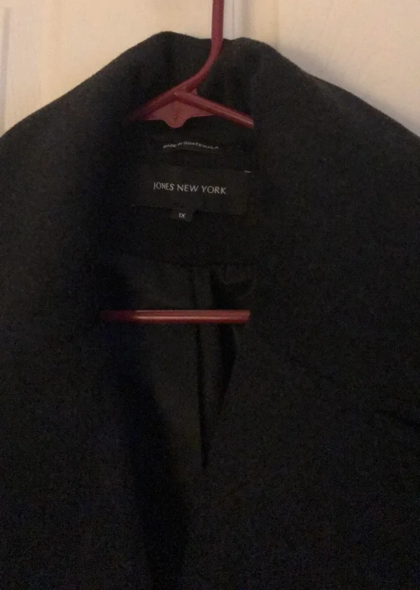 Jones New York 's woman coat black size 1X Good condition - Image 3