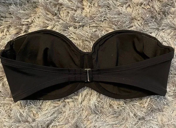 Victoria's Secret Bikini Top 34DD - Image 3