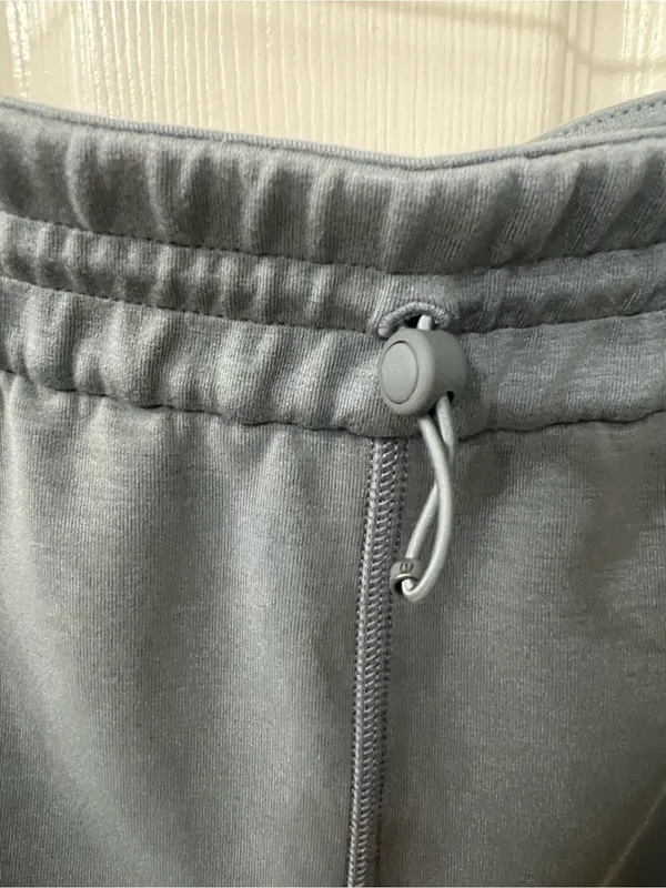 Lululemon Softstreme High-Rise Short 4" - Image 3
