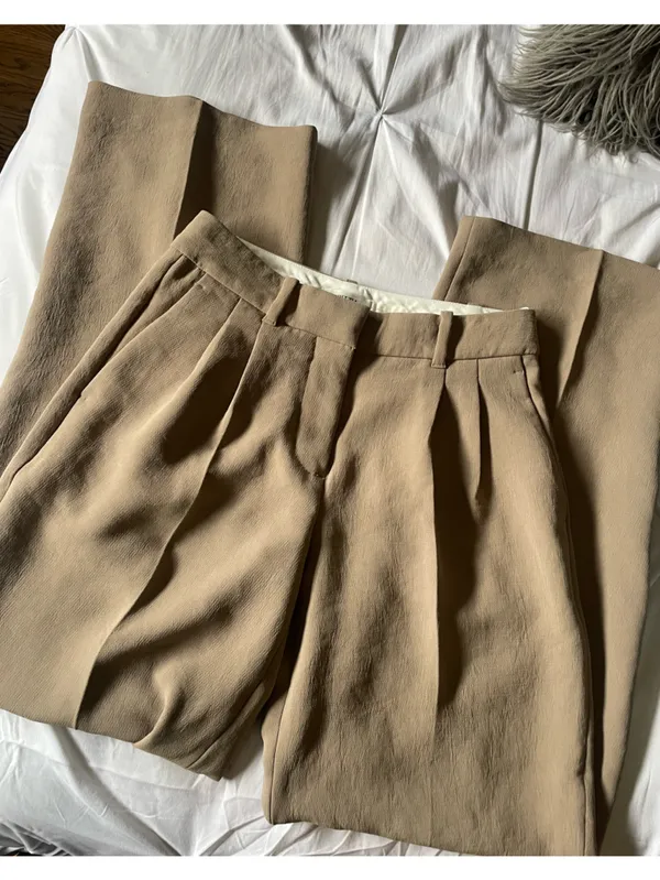 Aritzia effortless pant- low rise - Image 4