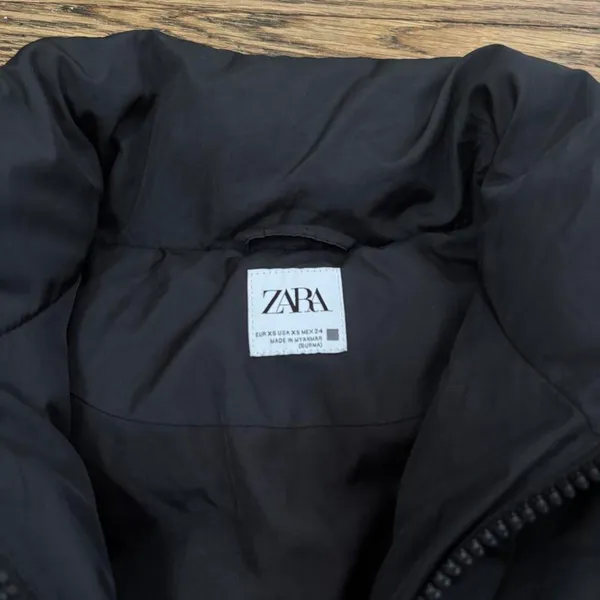 Zara Cropped Puffer Jacket - Image 2