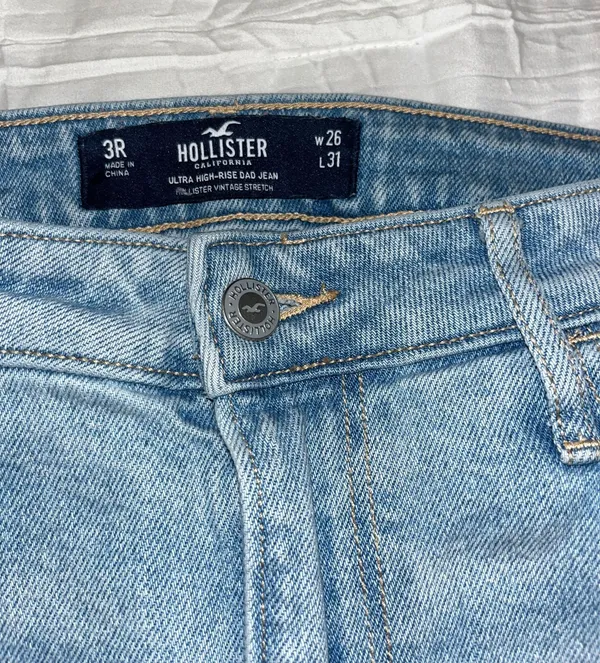 Hollister Ultra High Rise Ripped Light Wash Dad Jeans - Image 3