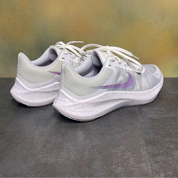Nike Air Zoom Winflo 8 Women's Grey / White / Violet Sneakers Size 9 - Image 10