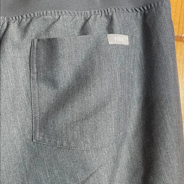 Figs Zamora Jogger Scrub Pants Graphite Gray Size Medium Womens doctor pants - Image 7