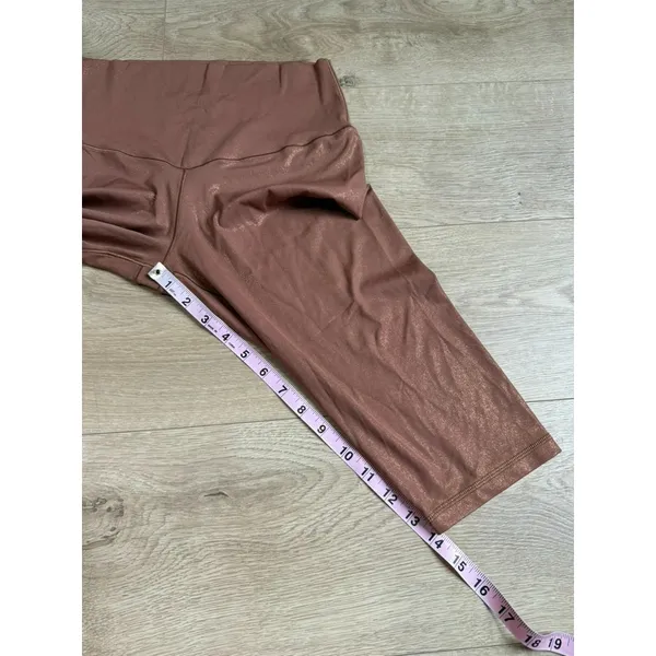EUC Offline by Aerie brown shimmery sparkle CROP 14" inseam Bikers Shorts size L - Image 5