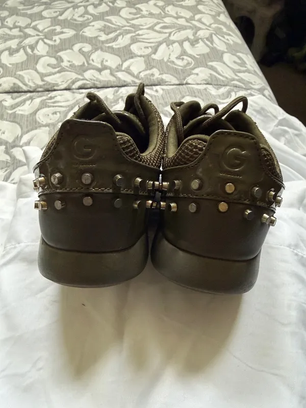 G by Guess Men's Olive Mesh Low-Top Sneakers - Image 3