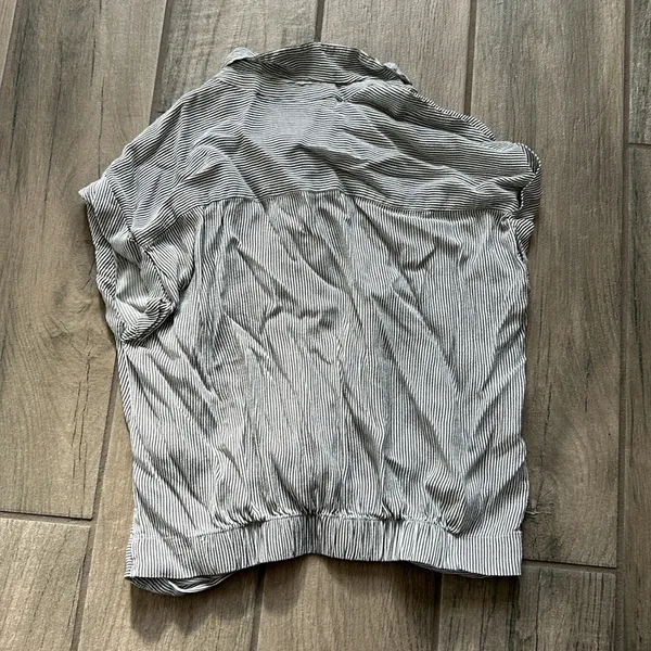 Abercrombie & fitch stripe top - Image 4