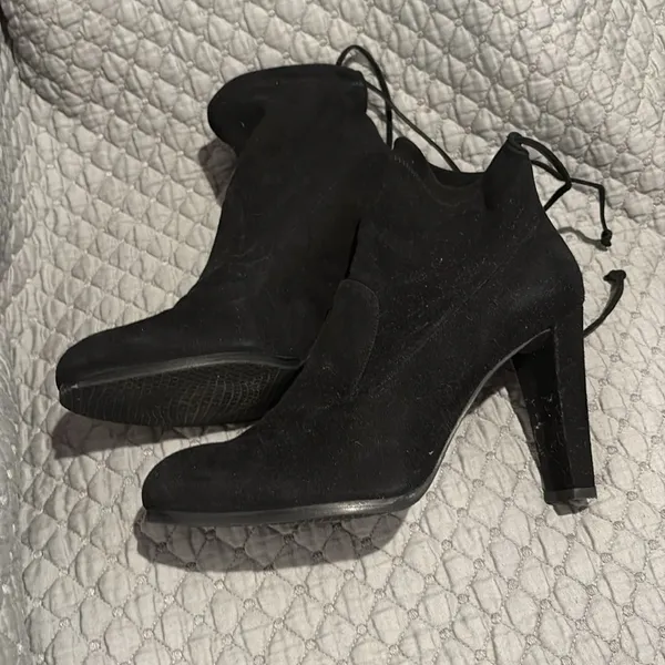 Stuart Weitzman Mitten Lace Up Black Suede Block Heels Annkle Boots size 10 - Image 2