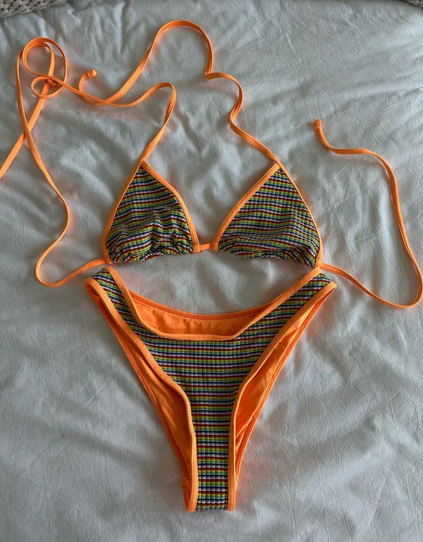Frankies Bikinis Set - Image 2