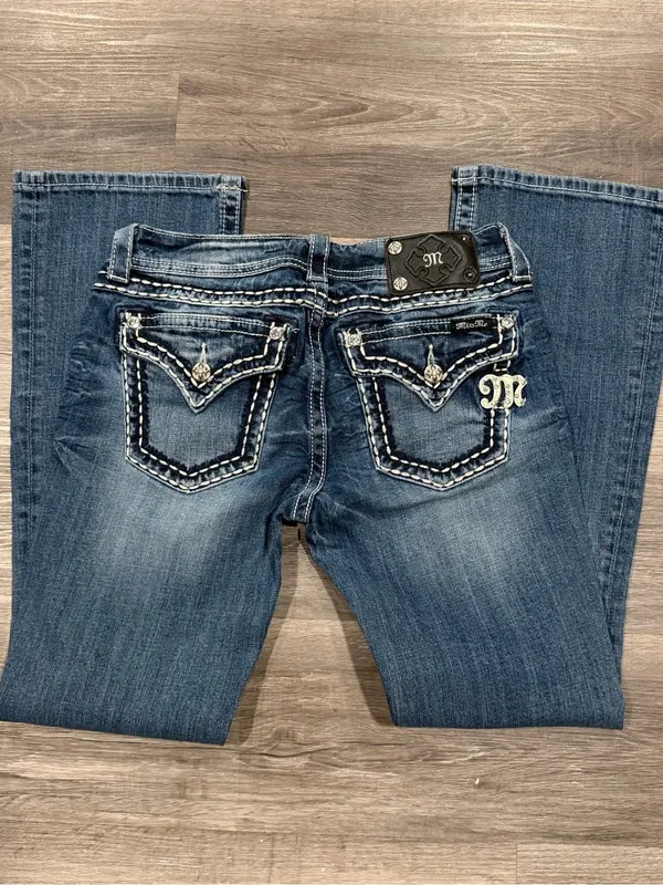 Miss Me Women’s Low Rise Boot Jeans With Stitching Detail Size 29 - Image 9