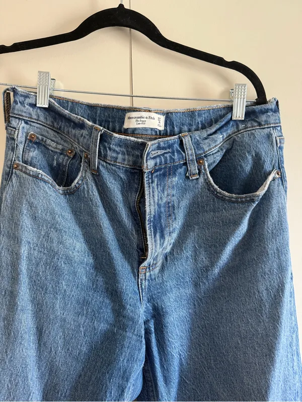 Abercrombie Low rise baggy in medium - Image 5