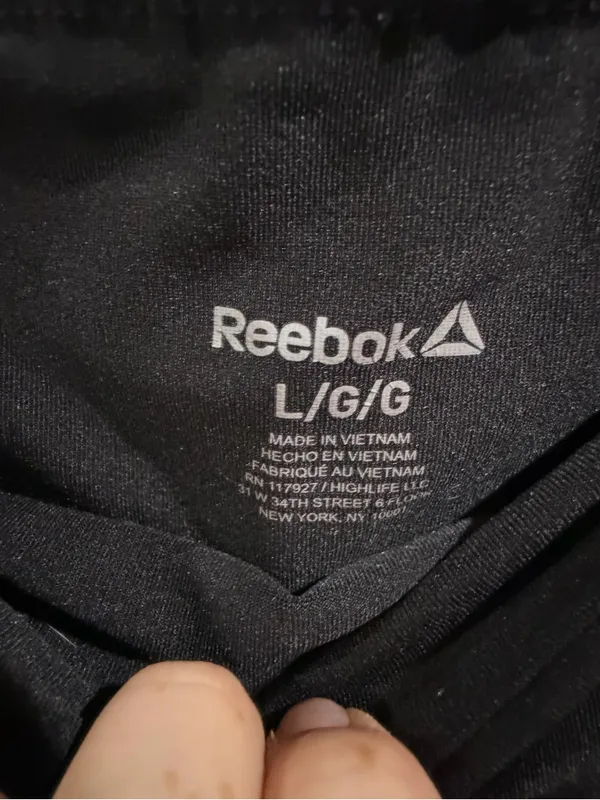 Reebok Black Cropped Performance Leggings size large - Image 3