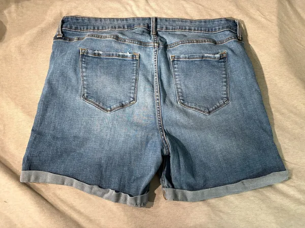 Old Navy Shorts Denim - Image 2
