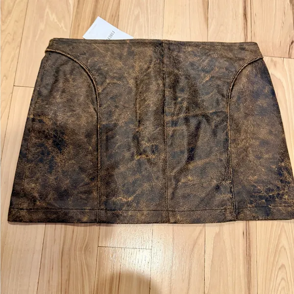 Forever 21 - NWT mini skirt! Brown! - Image 5
