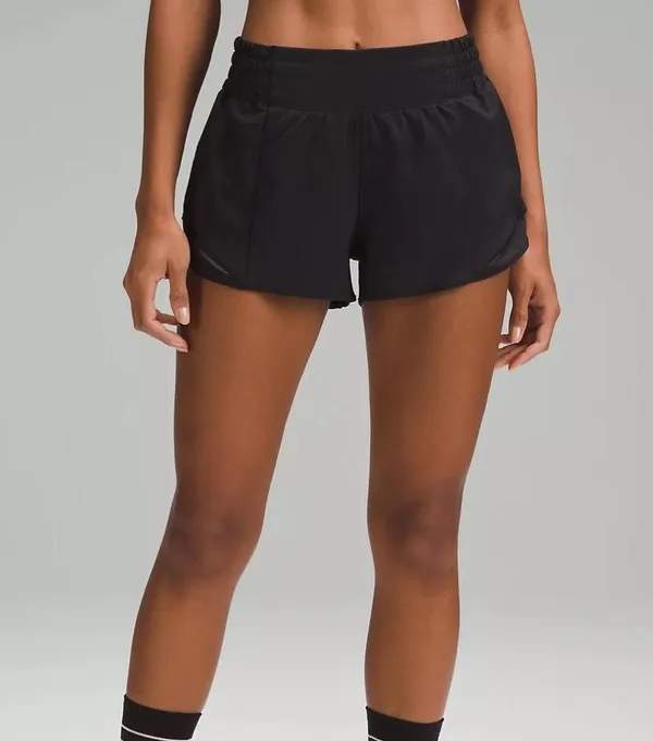 Lululemon Hotty Hot Short 2.5” Lined NWT size 2 - Image 5