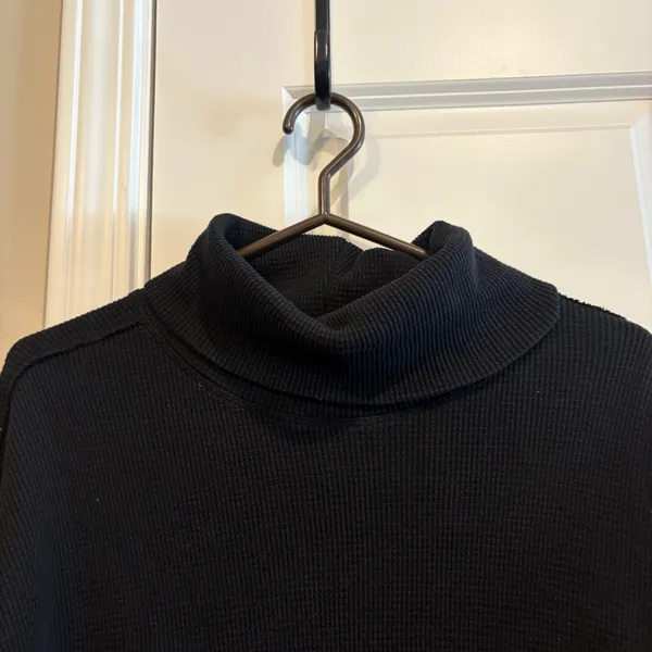 Aritzia TNA Black Waffle Knit Long Sleeve Turtleneck Cardigan Sweatshirt - Image 4