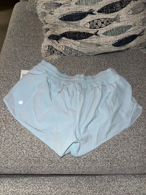 Lululemon Hotty Hot LR Short 2.5" *Lined - Image 2