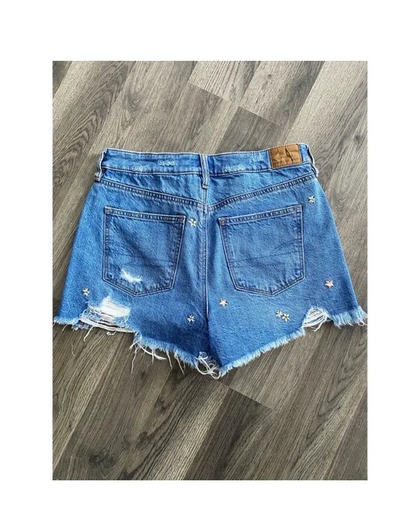 American Eagle Floral Jean Shorts Embroidered - Image 4