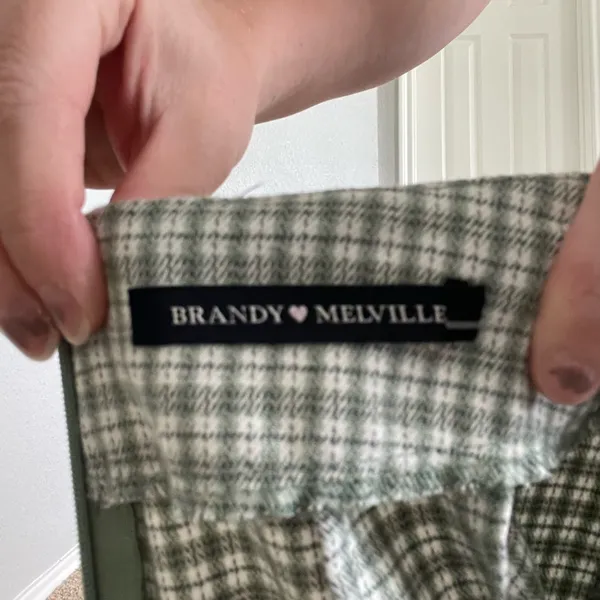 Brandy Melville Green Plaid Mini Skirt - Image 9
