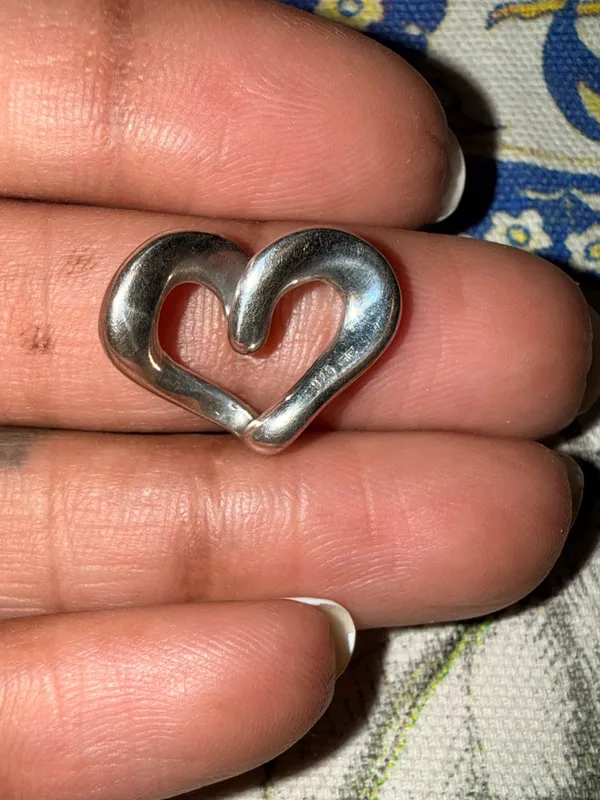 Polished Silver Heart Brooch - Classic Open Heart Pin - Image 2