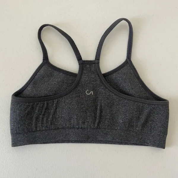 GAP fit women’s gray ribbed sports bra — medium‎ - Image 2