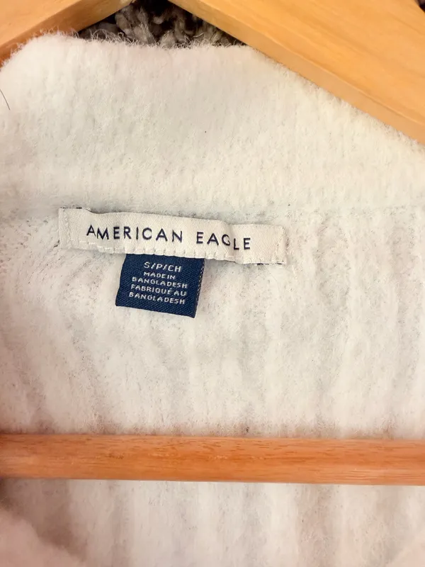 American Eagle Sweater Knit - Image 3