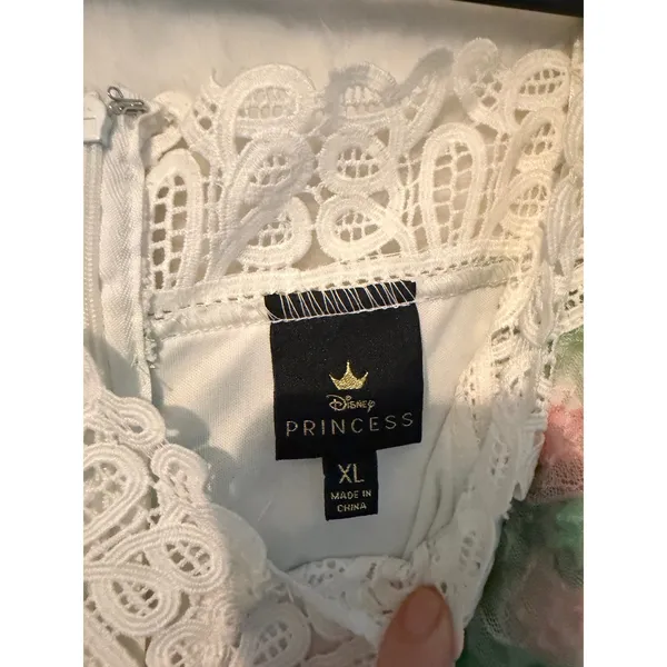 Disney Princess Floral Lace Cold Shoulder Dress XL Green Pink White Crochet Trim - Image 2