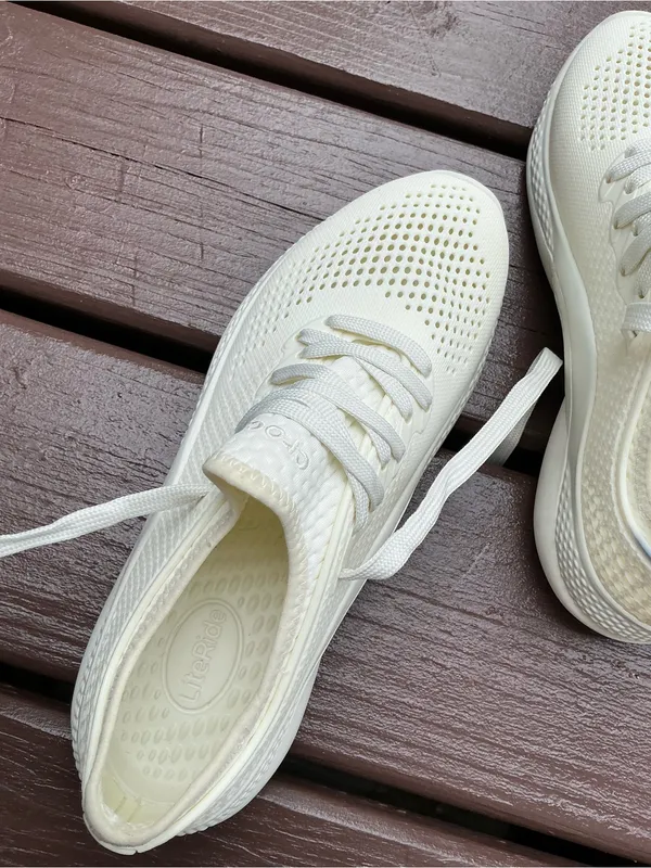 Lightweight CROCS Women's Lace-Up Sneakers - Image 11