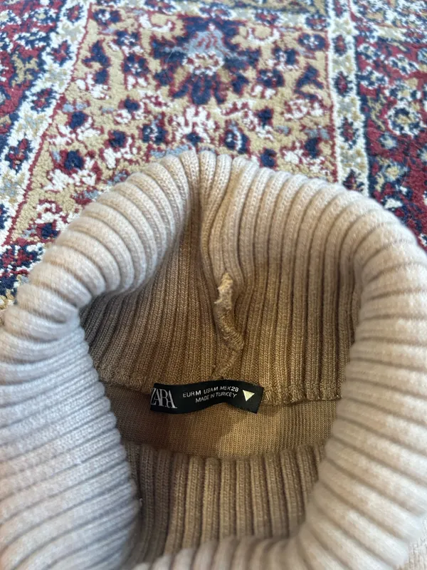 Zara turtleneck sweater - Image 5
