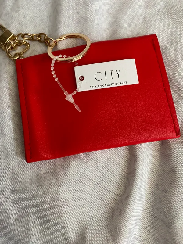 BNWT city red small wallet - Image 2