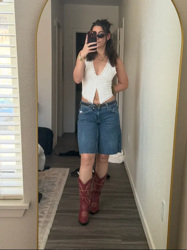 BDG Urban Outfitters Mid-Rise Denim Shorts - Image 8