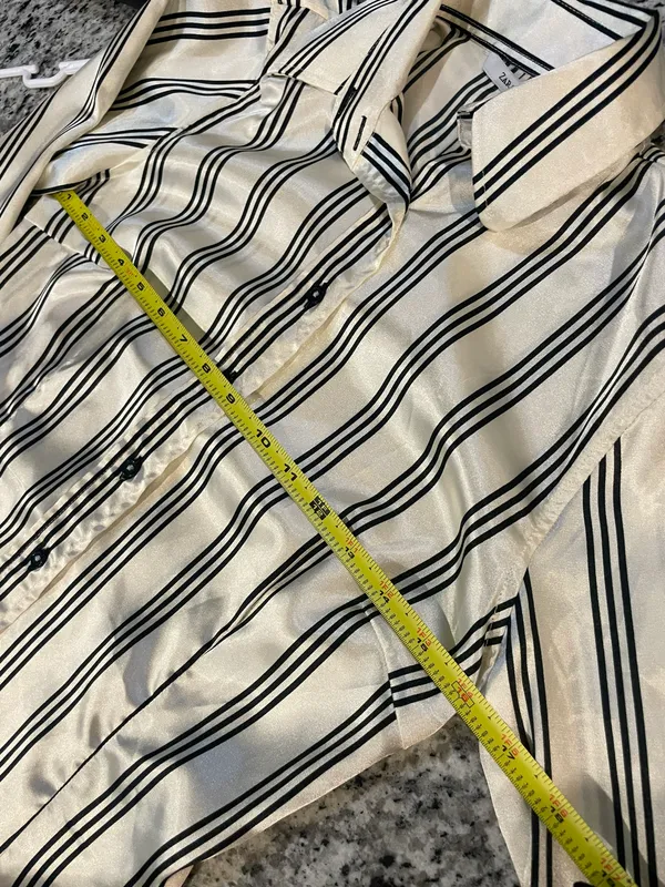 ZARA Satin Office Blouse STRECH Size Small Cream Black Lines Preppy Chic - Image 7