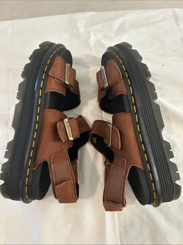 DR. MARTENS Zebzag Leather Sandal, Brown, Size 9, NWOT DISPLAY PAIR - Image 7