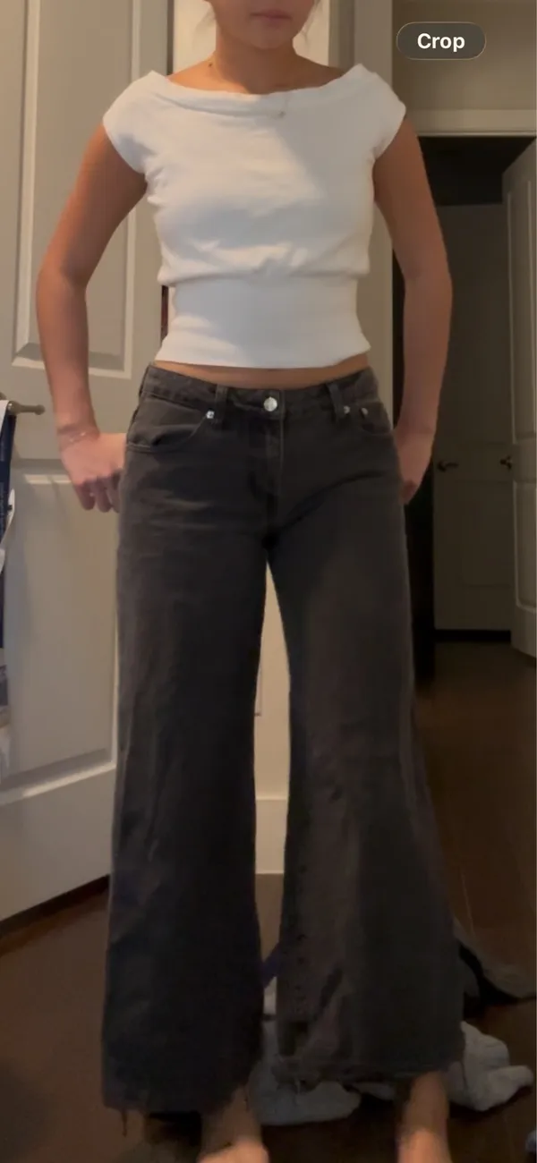 Edikted Jeans Low-Rise Raelynn - Image 2