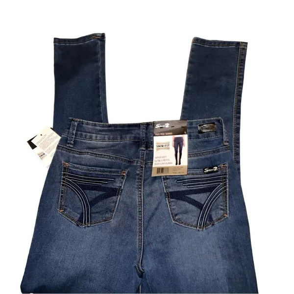 Seven 7 brand skin fit jeans! Nwt! High rise skinny! - Image 4