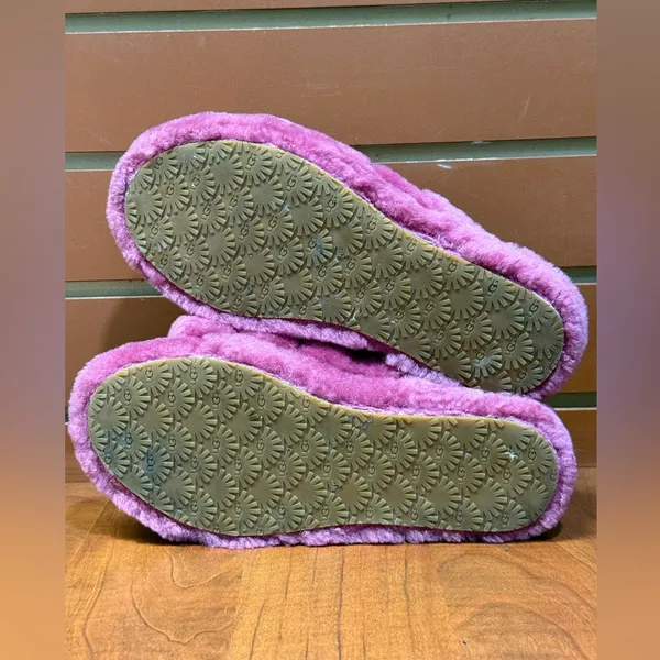 UGG Fuzzy Mauve Women's Slippers - Image 4