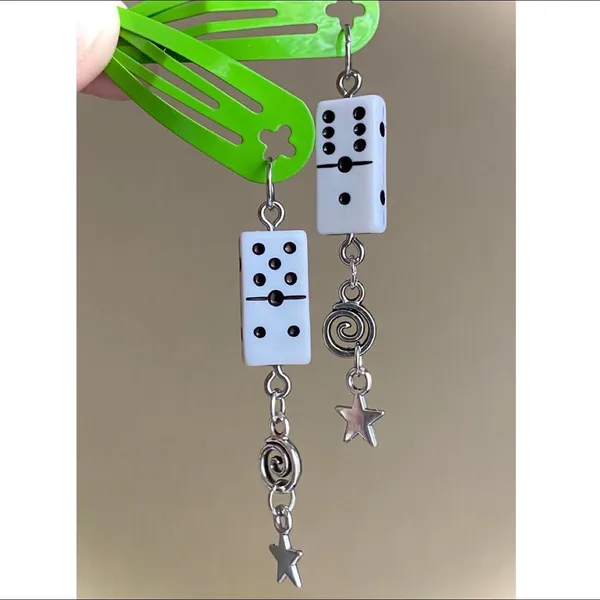 Handmade y2k grunge Kawaii funky unique dangle hair clips set of 2🎲💚🌀 - Image 2
